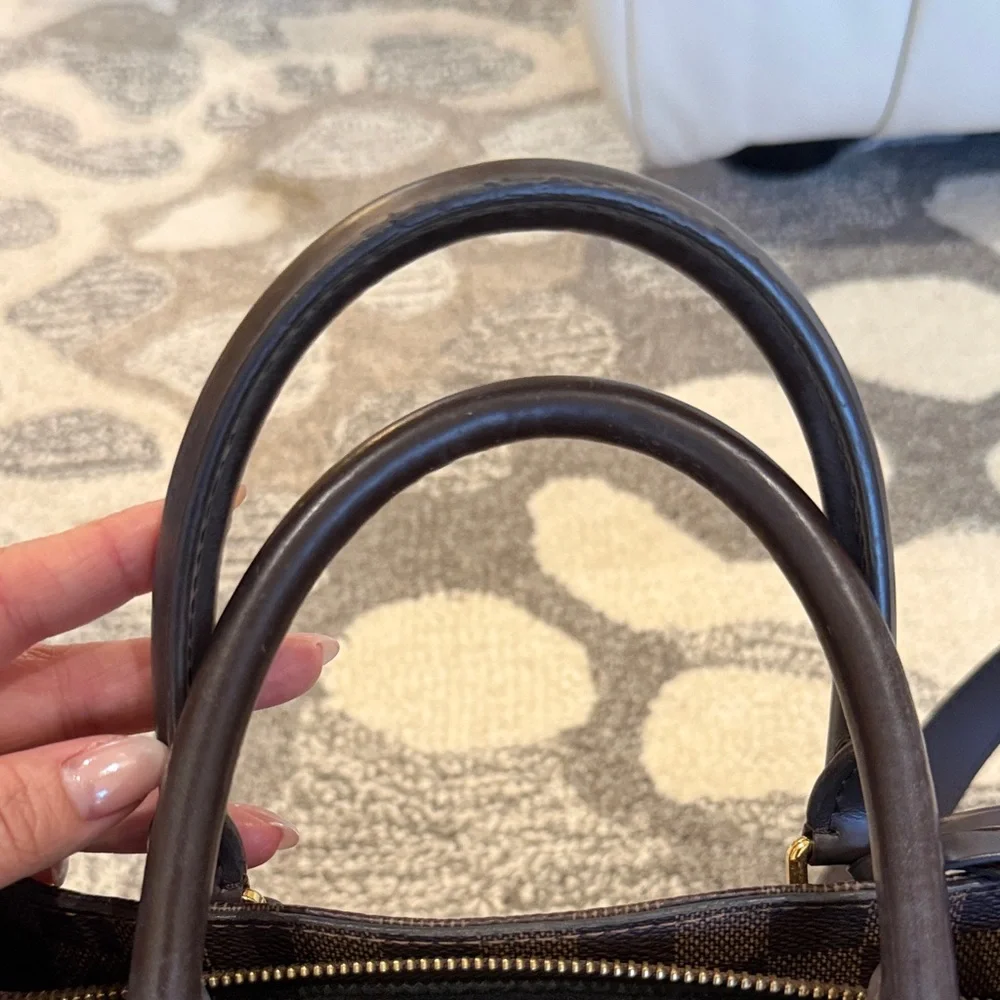 Louis Vuitton Damier two tone cross body bag